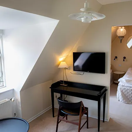 A Otel